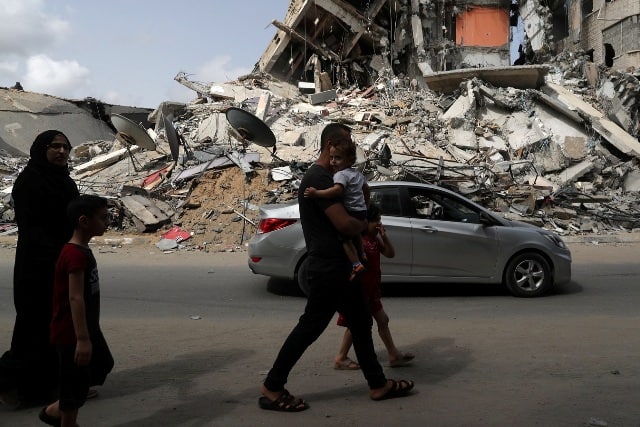 israeli authorities commit war crime of forcible deportation against