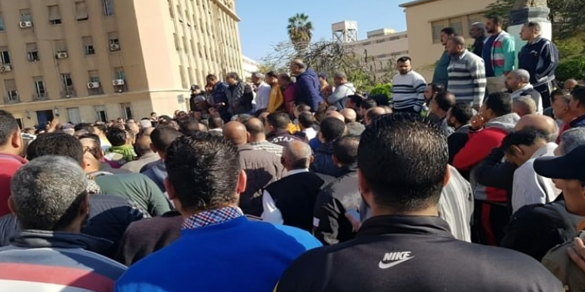 مصر: “لجنة العدالة” تتضامن مع موظفي التحصيل بشركة مياه أسيوط في وقفتهم الاحتجاجية من أجل تثبيتهم وتطبيق الحد الأدنى للأجور