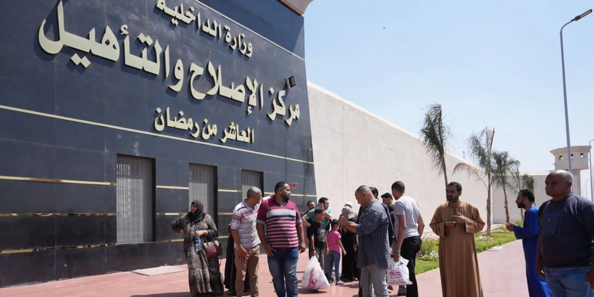 مصر: “لجنة العدالة” ترصد انتحار محتجزة روسية داخل سجن العاشر من رمضان للنساء بسبب ظروف الاحتجاز اللاإنسانية