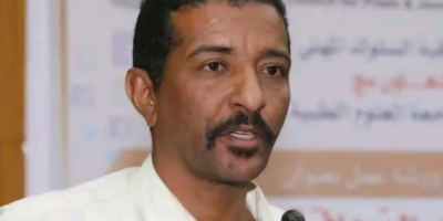 الصحفي طارق عبد الله