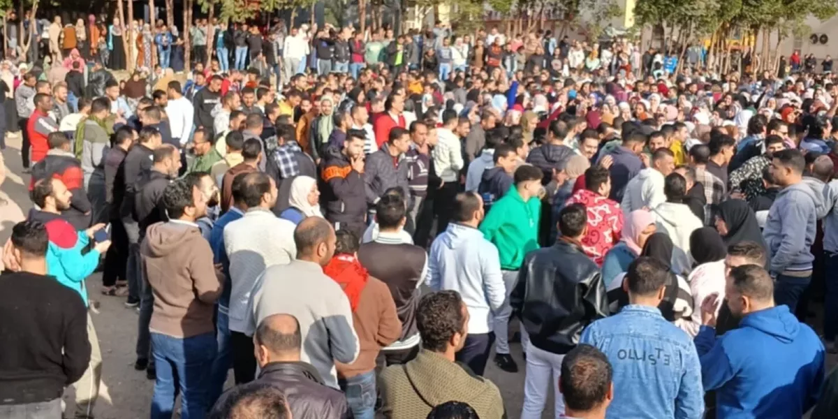 مصر: حملة اعتقالات ضد عمال شركة T&C التركية للملابس بالعبور.. و”لجنة العدالة” تدعو لإطلاق سراحهم وفتح باب التفاوض الجاد