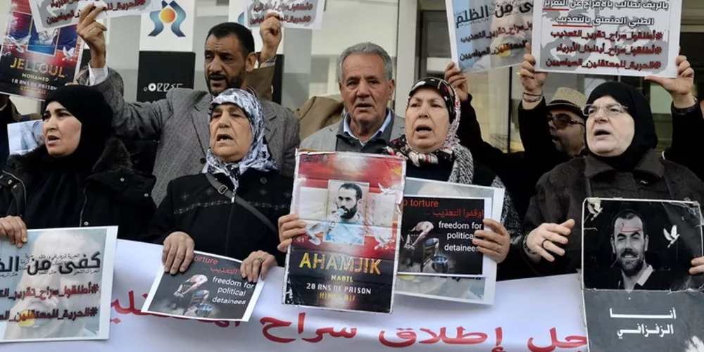 Maroc: Le CFJ accueille favorablement la décision de grâce concernant certains militants et demande la libération immédiate de toutes les autres personnes détenues arbitrairement ainsi que la fin des tribunaux d’exception