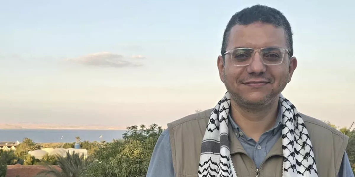 مؤسسات حقوقية تدين القبض على الباحث إسماعيل الإسكندراني وحبسه في اتهامات بـ”نشر أخبار كاذبة” بعد مواجهته بتدوينات تحمل أفكاره