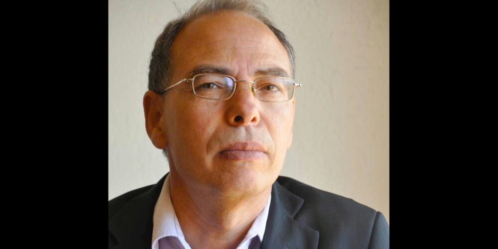 Maroc : Le CFJ condamne l&rsquo;interdiction arbitraire de voyager visant l&rsquo;historien Maâti Monjib et dénonce un harcèlement systématique contre les universitaires