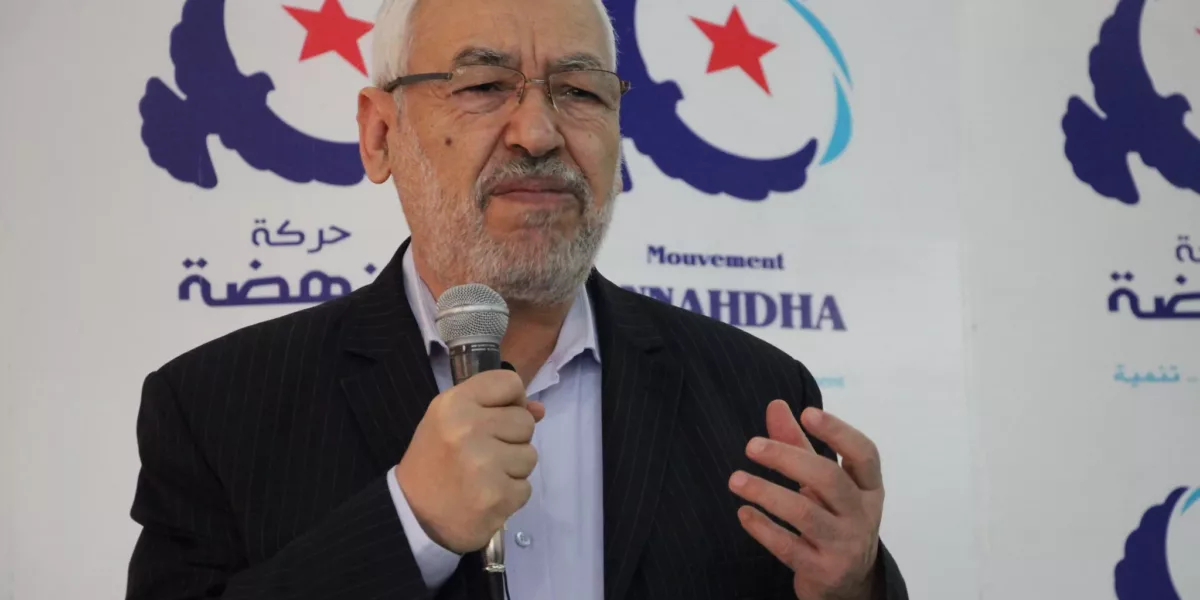 تونس: “لجنة العدالة” تحذر من القتل البطيء بحق السياسي راشد الغنوشي وتطالب بالإنهاء الفوري لعزله الطبي والإفراج عنه