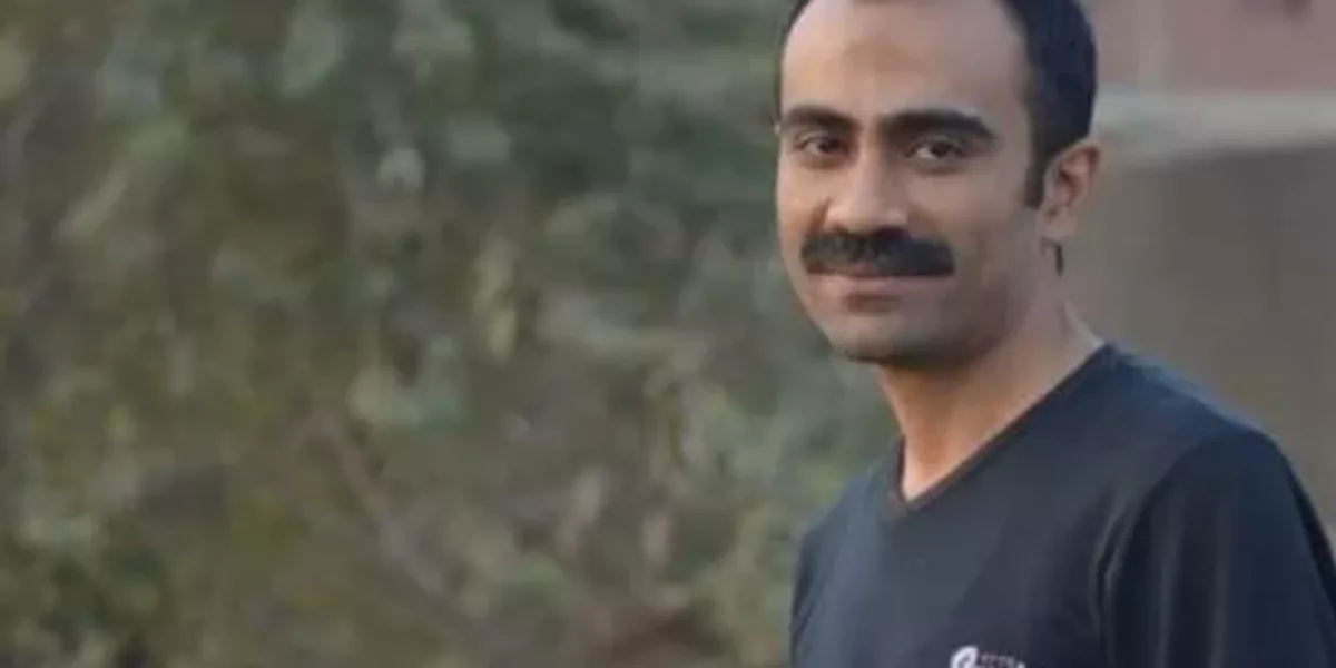 بيان مشترك: قبل جلسة محاكمته وبعد عشر سنوات من الحرمان من الحرية، منظمات حقوقية تطالب بالإفراج الفوري عن المصور الصحفي حمدي الزعيم