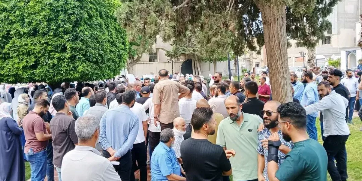 ليبيا: لجنة العدالة ترصد وقفة احتجاجية للعاملين بالقطاع الصحي في طرابلس وتطالب بتحسين أوضاعهم